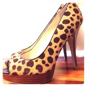 Enzo Angiolini Animal Print Peep Toe Sz8