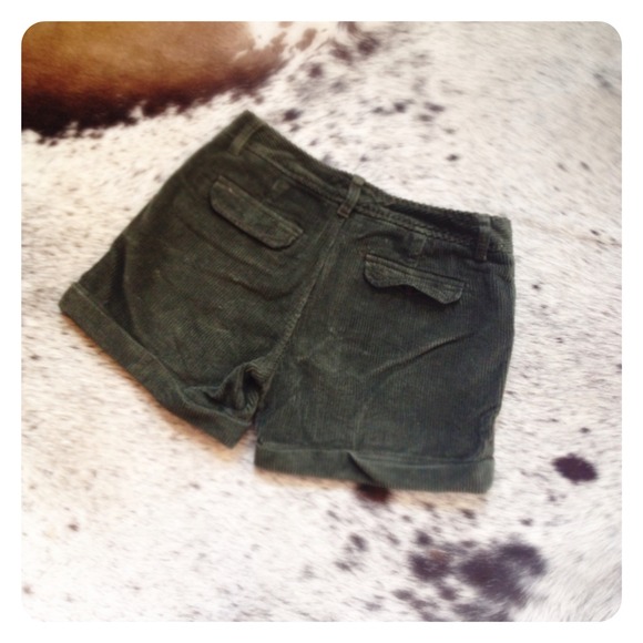 Old Navy Shorts - HALF OFF SALE | Olive Green CORDUROY Shorts Old Navy Shorts - HALF OFF SALE | Olive Green CORDUROY Shorts