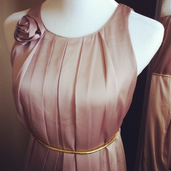 Gorgeous 100% silk nude-colored bubble dress - Picture 2 of 2