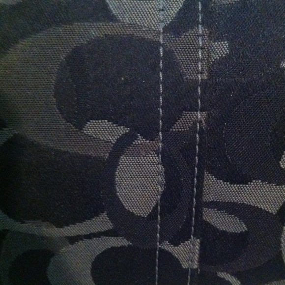 Black coach makeup bag - Picture 3 of 4