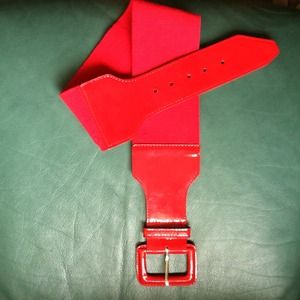 Hold for @zebralove Red high waisted belt