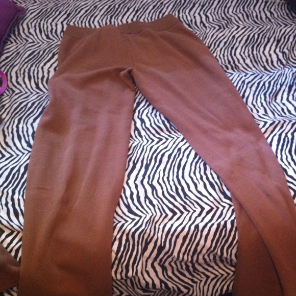 Brown sweat pants - Picture 3 of 3