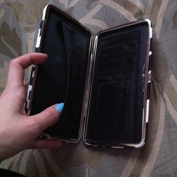 Wallet - Picture 2 of 3