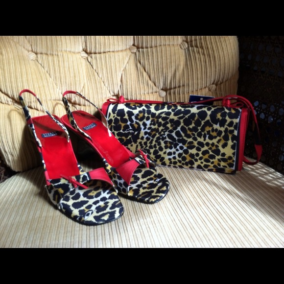 Stuart Weitzman Designer Shoes (red hepcat silk)