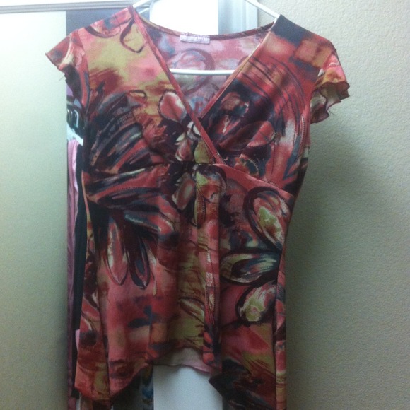 Gorgeous print fitted low cut shirt