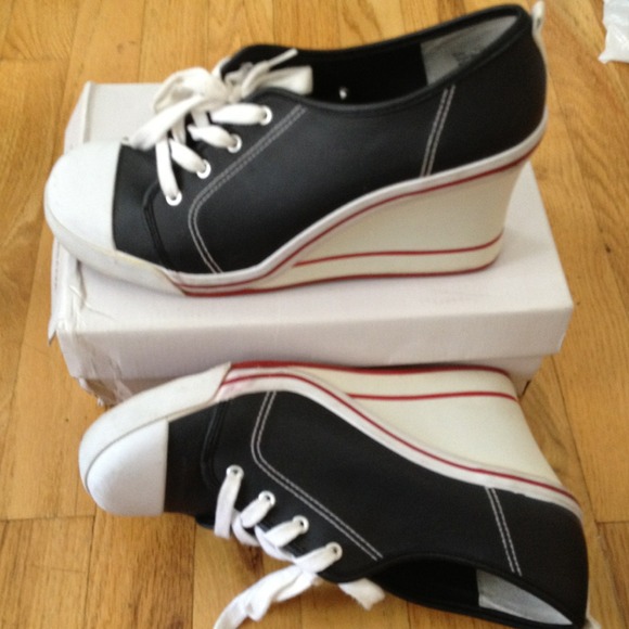 Steve Madden Binder wedge Sneakers