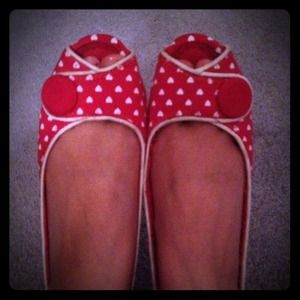 HOLD-Steve Madden polka-heart peep-toe flats