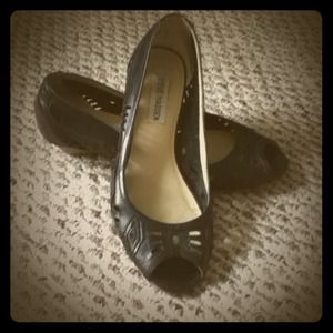 Black open toe shoes