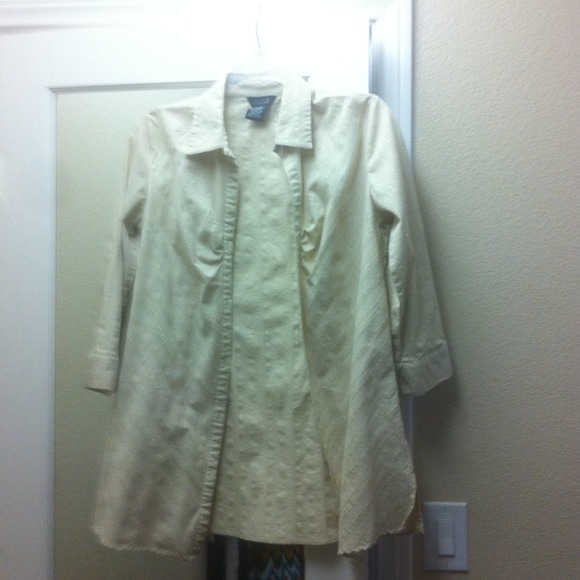 Long light tan with gold accent shirt.
