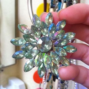 Vintage 1950s brooch