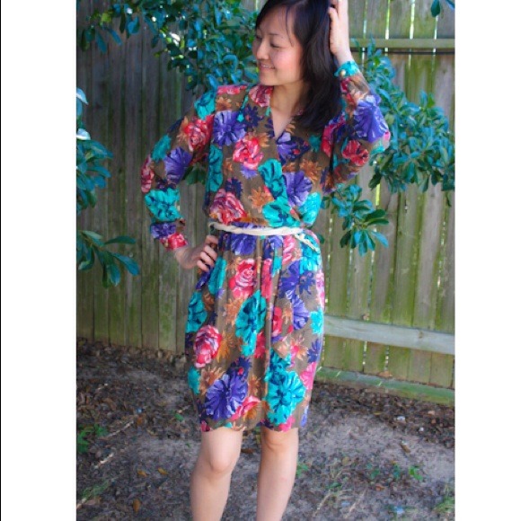 PRICE DROP!!! Vintage floral silk wrap dress