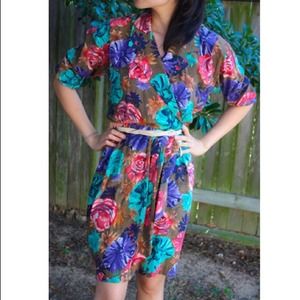 Liz Claiborne Dresses - PRICE DROP!!! Vintage floral silk wrap dress Liz Claiborne Dresses - PRICE DROP!!! Vintage floral silk wrap dress