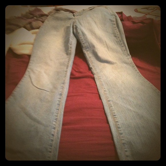 Jeans never worn brought off of ebay too small