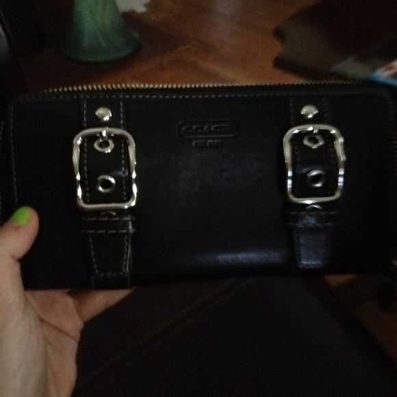 recycled poshmark wallet reserved! bundle
