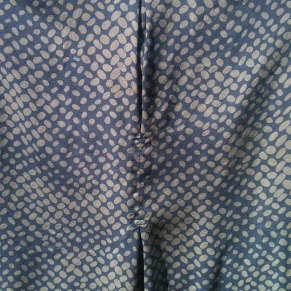 SILK Blouse - Picture 2 of 3
