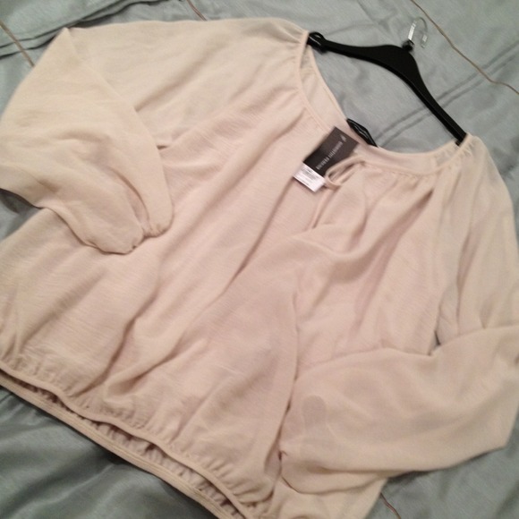 Stone Balloon Sleeve Top