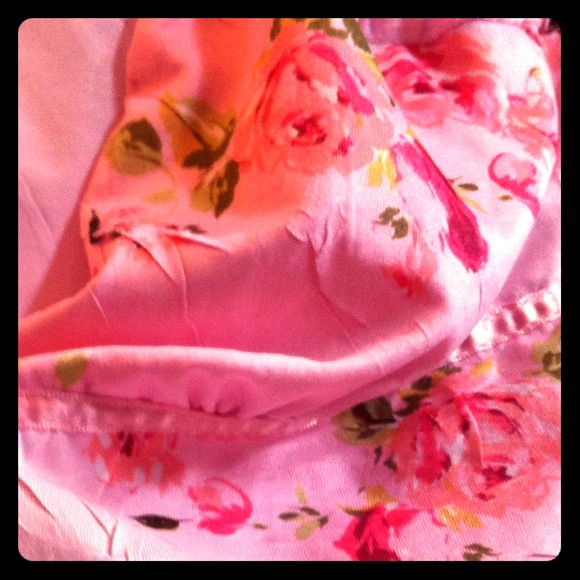 cute pink flowered short-sleeved top