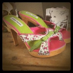 Summer heels