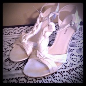 👠Ivory T-Braid Sandals❤