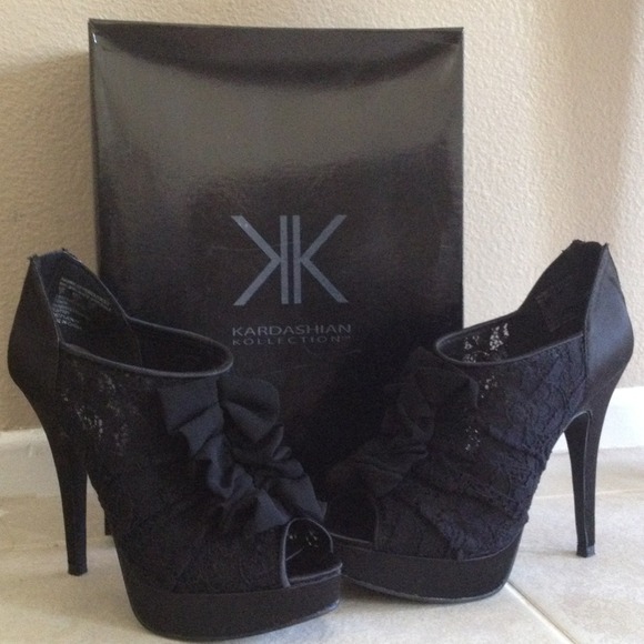 🔥Sexy "Kardashian Collection" Bootie🔥