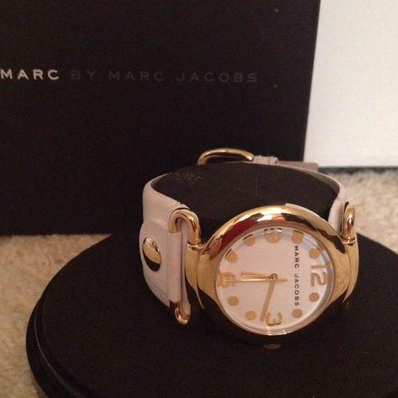 Marc Jacobs "Molly" watch RESERVED FOR JULIET