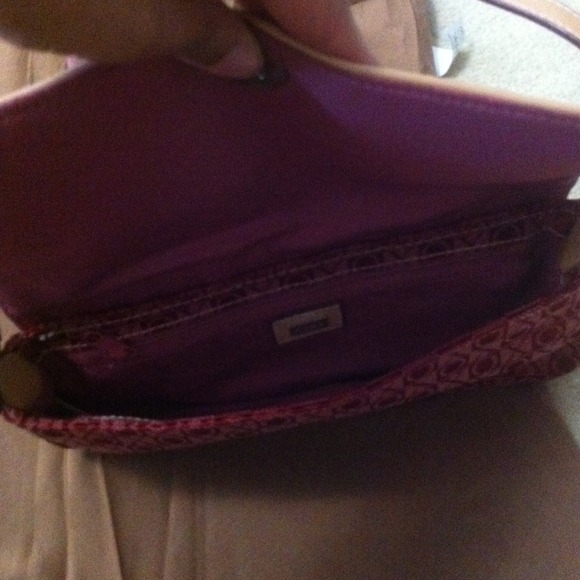 XOXO red shoulder bag - Picture 3 of 3