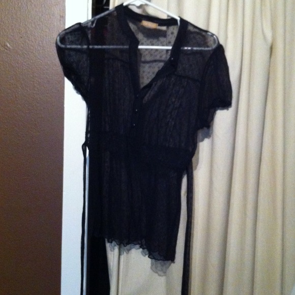 Black lace top that ties at the back.. - Picture 2 of 2