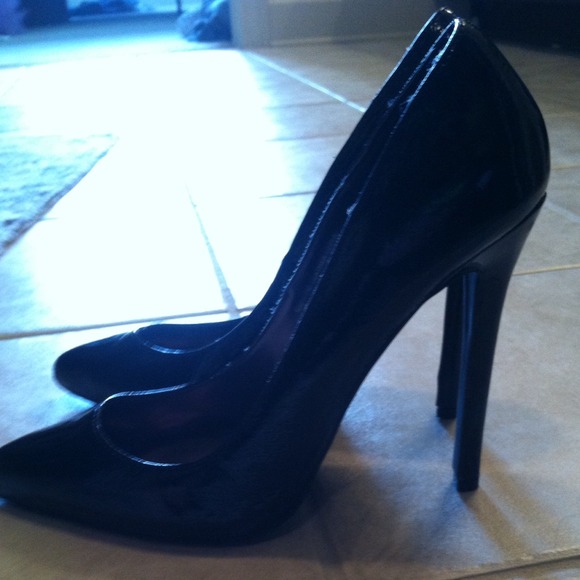 RESERVED for @atrou333 Black pumps
