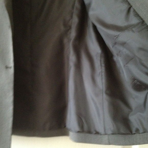 Suit jacket " PRICE REDUCED" - Picture 2 of 4