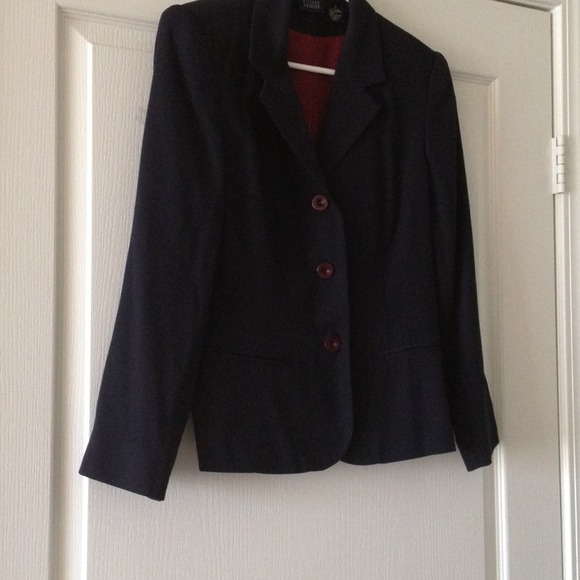 Blazer "PRICE REDUCED" - Picture 1 of 4