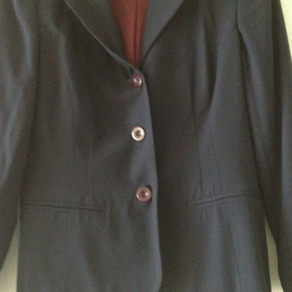Blazer "PRICE REDUCED" - Picture 3 of 4