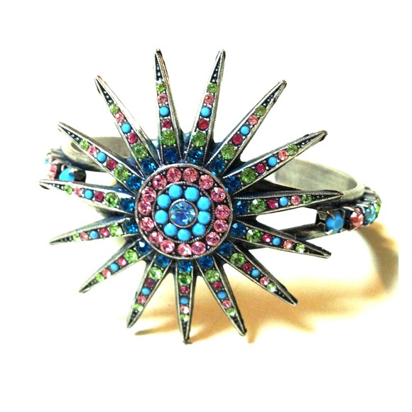SOLD!!! Swarovski Star Bangle Bracelet