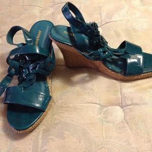 Green/teal sandals