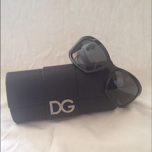 REDUCED! D&G Dolce & Gabbana sunglasses with case
