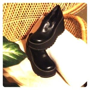 Black leather shoes REDUCED