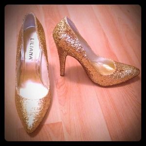 Gold Glitter Pumps - BRAND NEW NEVER WORN