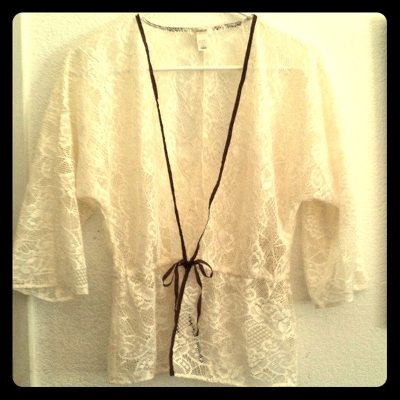 Lace Cover-Up (S)
