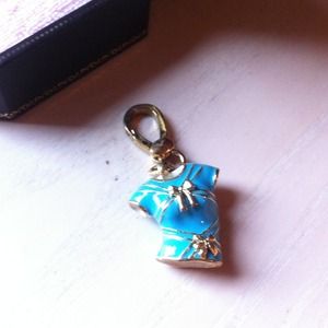 T shirt juicy couture charm!