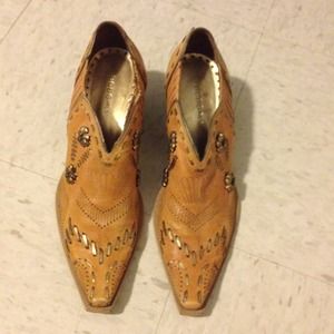 Low cut Cowgirl Boots