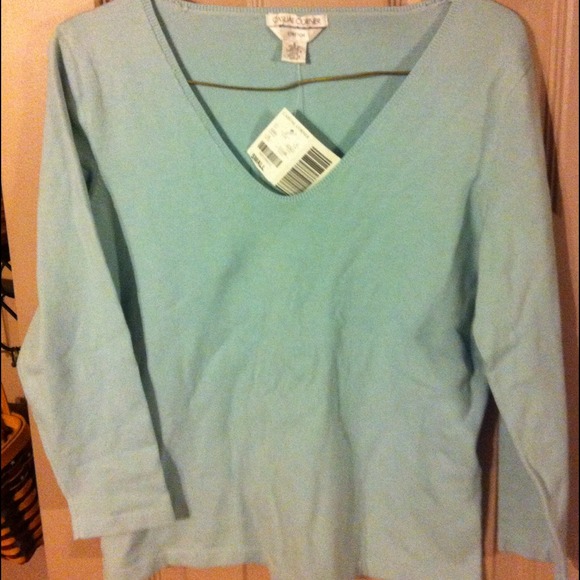 NWT Blue VERY THIN STRETCH SWEATER