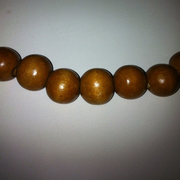 🌈2 items $10! PRICE CUT Brown choker, very nice. - Picture 2 of 2