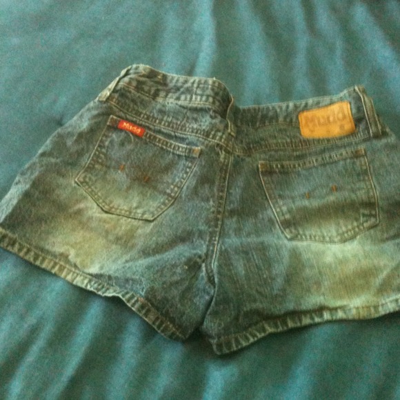 Dark denim shorts - Picture 3 of 3