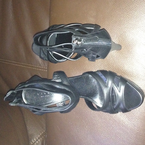 IMG_1422.heic?v=1732401836&  Gucci black leather Venus Platform shoes