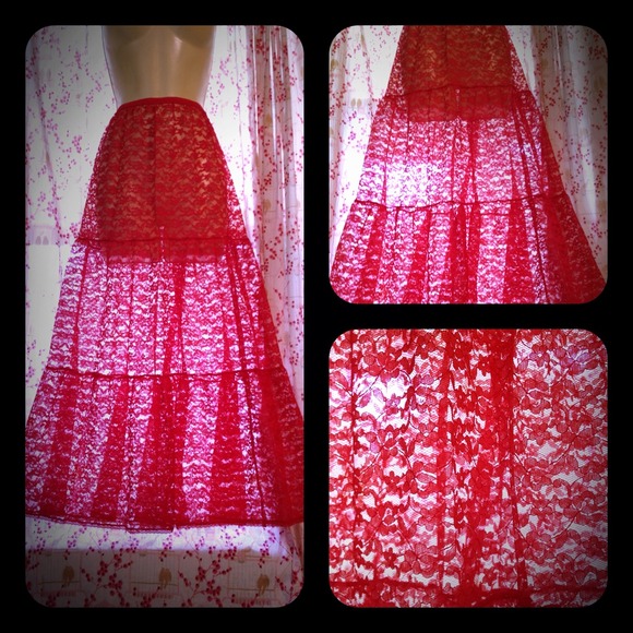 SOLD !! Vintage long maxi length red slip skirt M