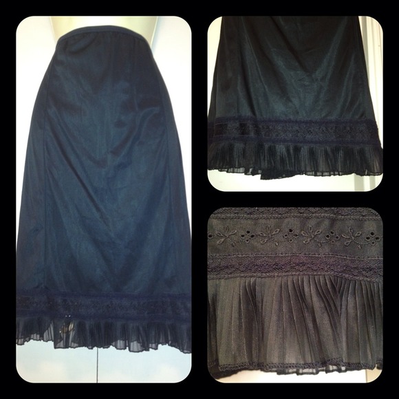 SOLD 1950's vintage crystal accordion pleat slip M