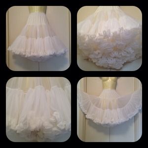 💢SOLD💢 1950's vintage crinoline slip skirt ! M /