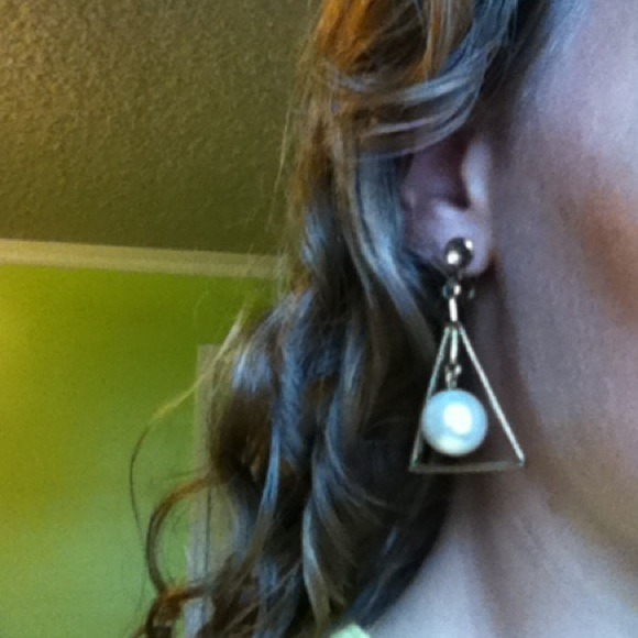 Vintage earrings with large pearls.