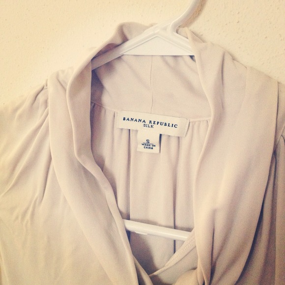 **Reserved** Banana Republic blouse