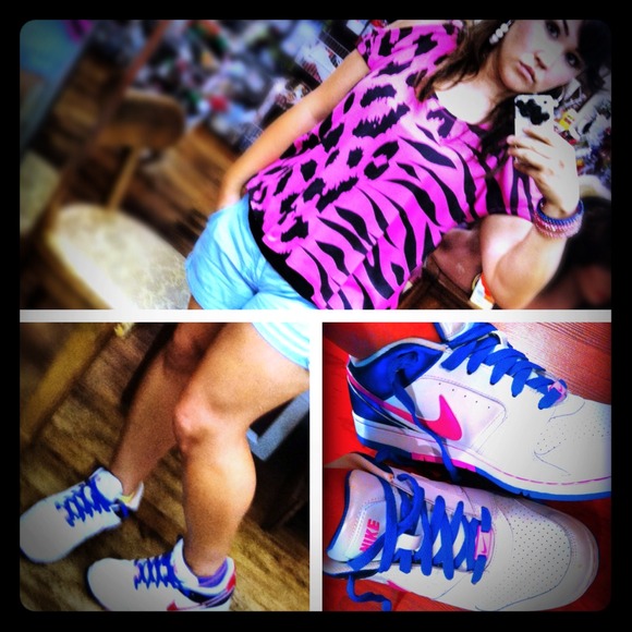 Great Deal! Love my POSH shoes! @zuzel81