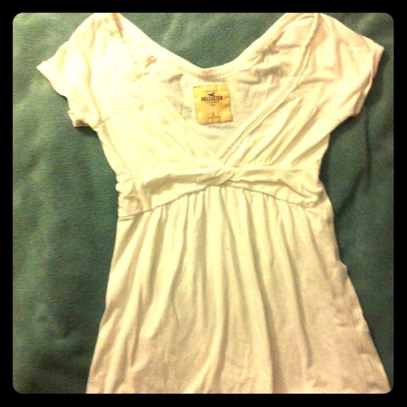 V neck tee